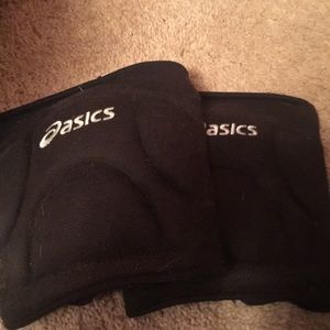 Volleyball knee pads